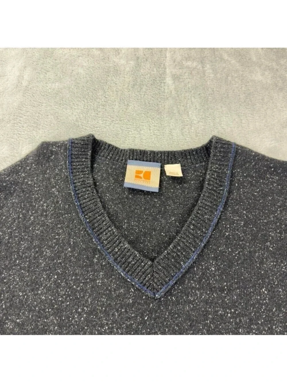 Hugo Boss Orange Men's Large Wool Blend V Neck Sweater Romania